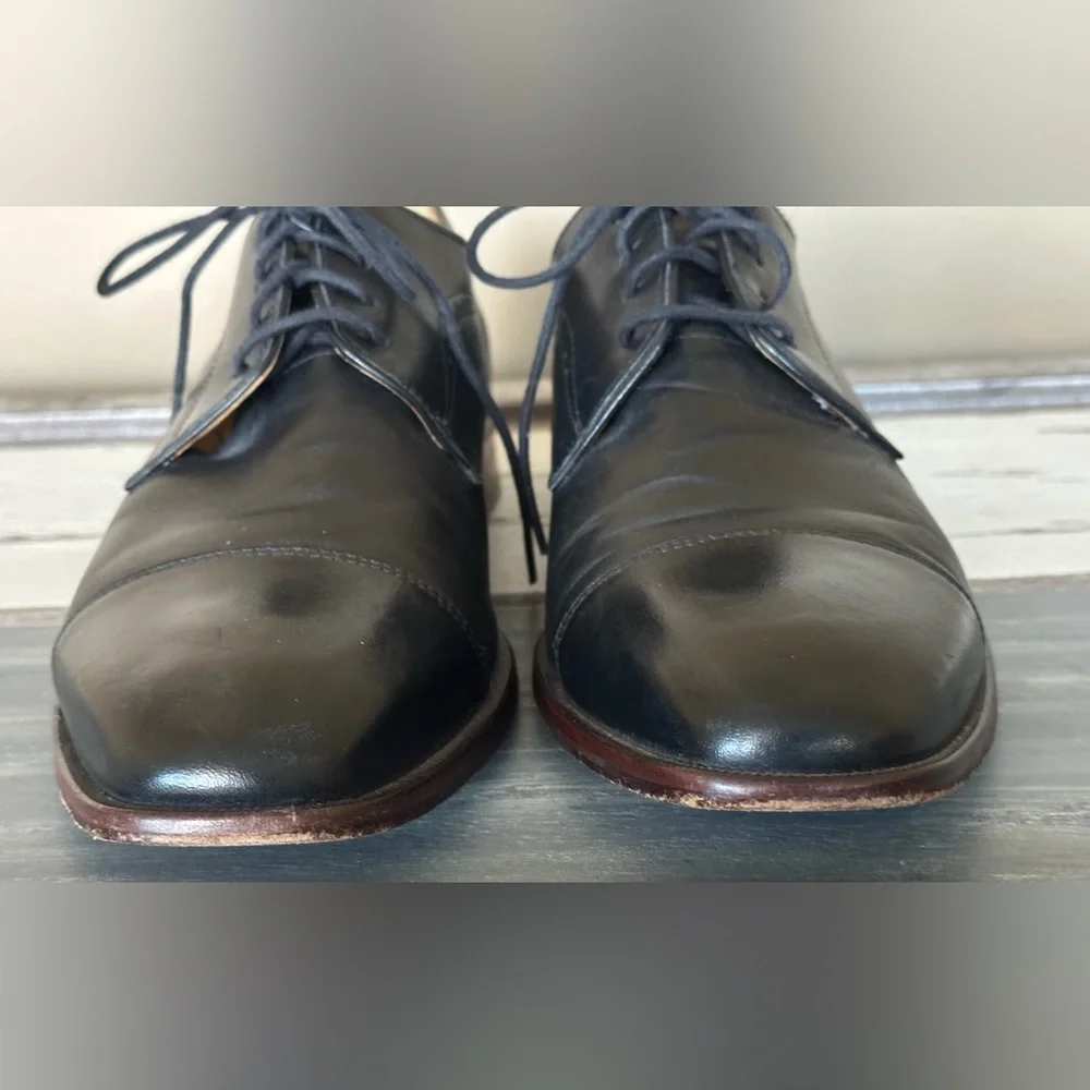 Johnston & Murphy Men's McClain Cap Toe Oxford dress shoe -‎ Size 9.5